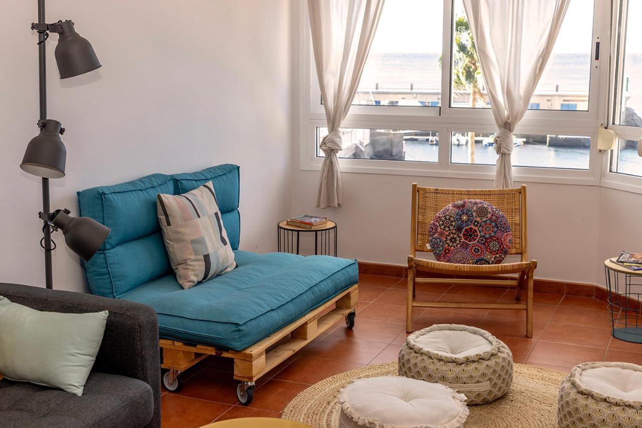 Artistic Beachfront Apartment Radazul Exterior foto