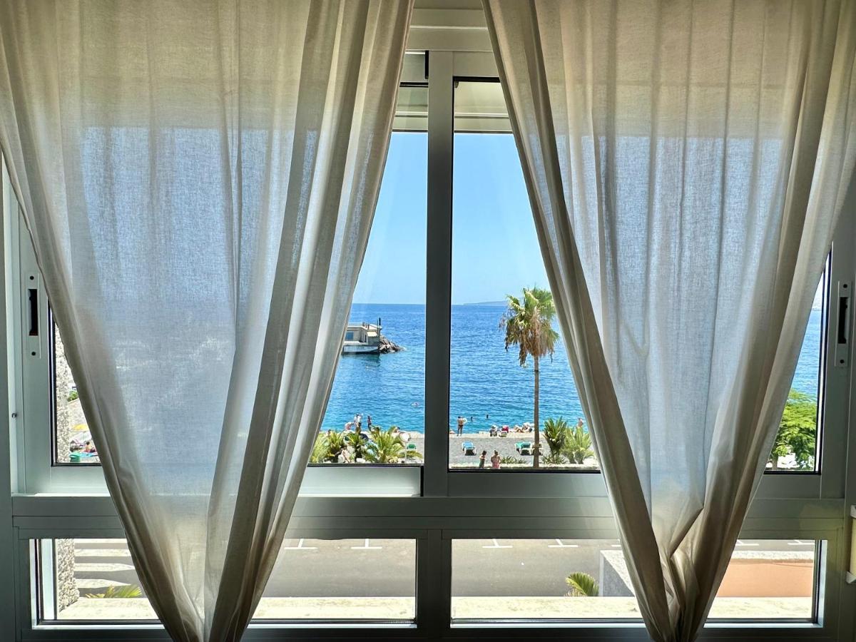 Artistic Beachfront Apartment Radazul Exterior foto