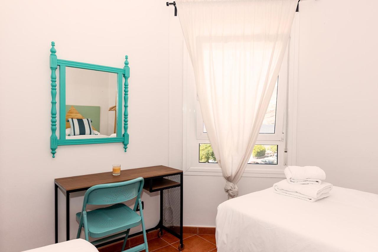 Artistic Beachfront Apartment Radazul Exterior foto