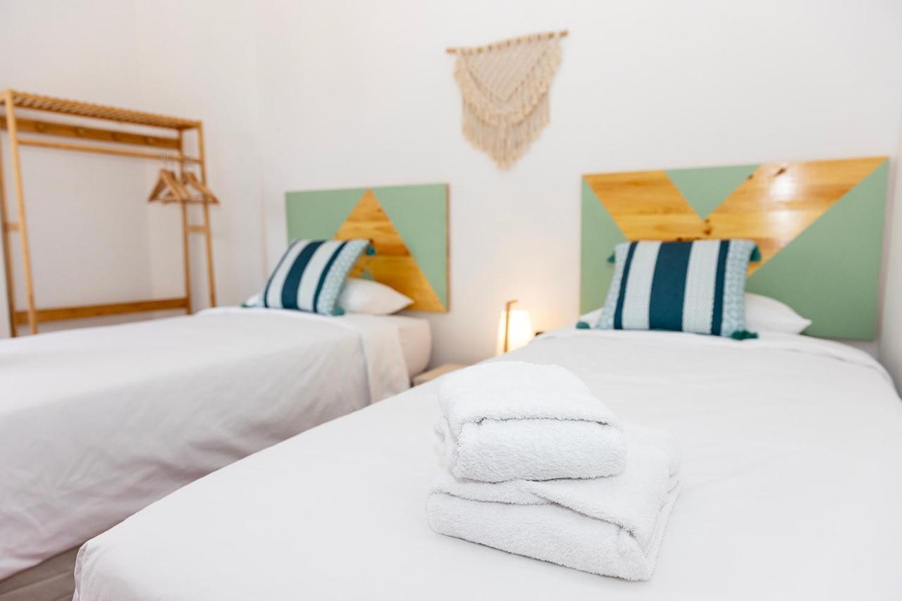 Artistic Beachfront Apartment Radazul Exterior foto