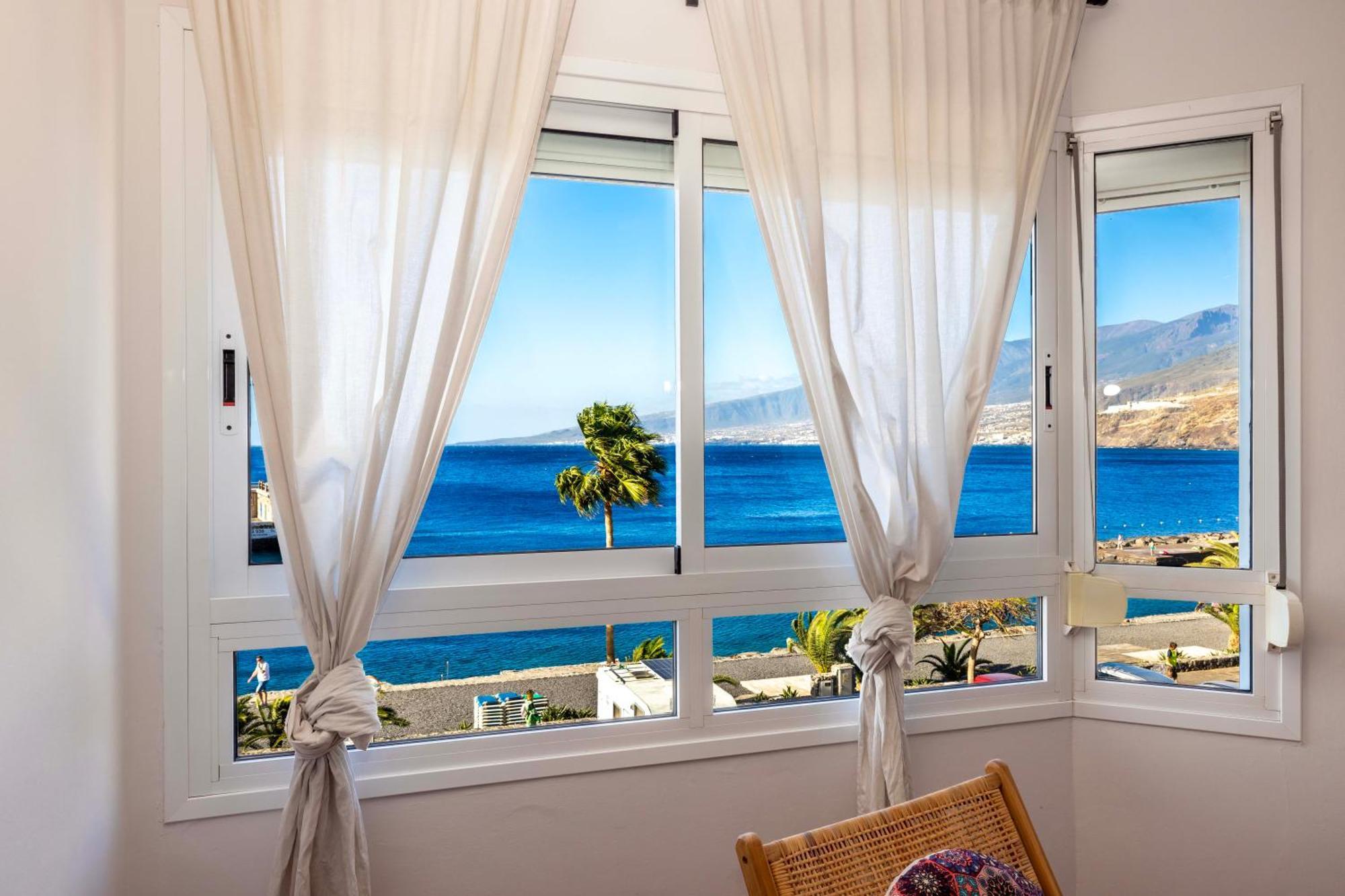 Artistic Beachfront Apartment Radazul Exterior foto