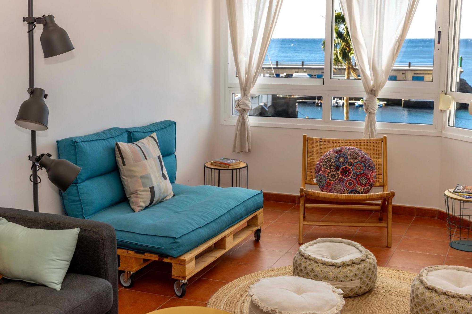 Artistic Beachfront Apartment Radazul Exterior foto